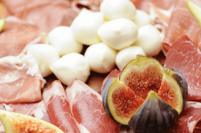 Fig and Prosciutto Pizza – Family Traditions